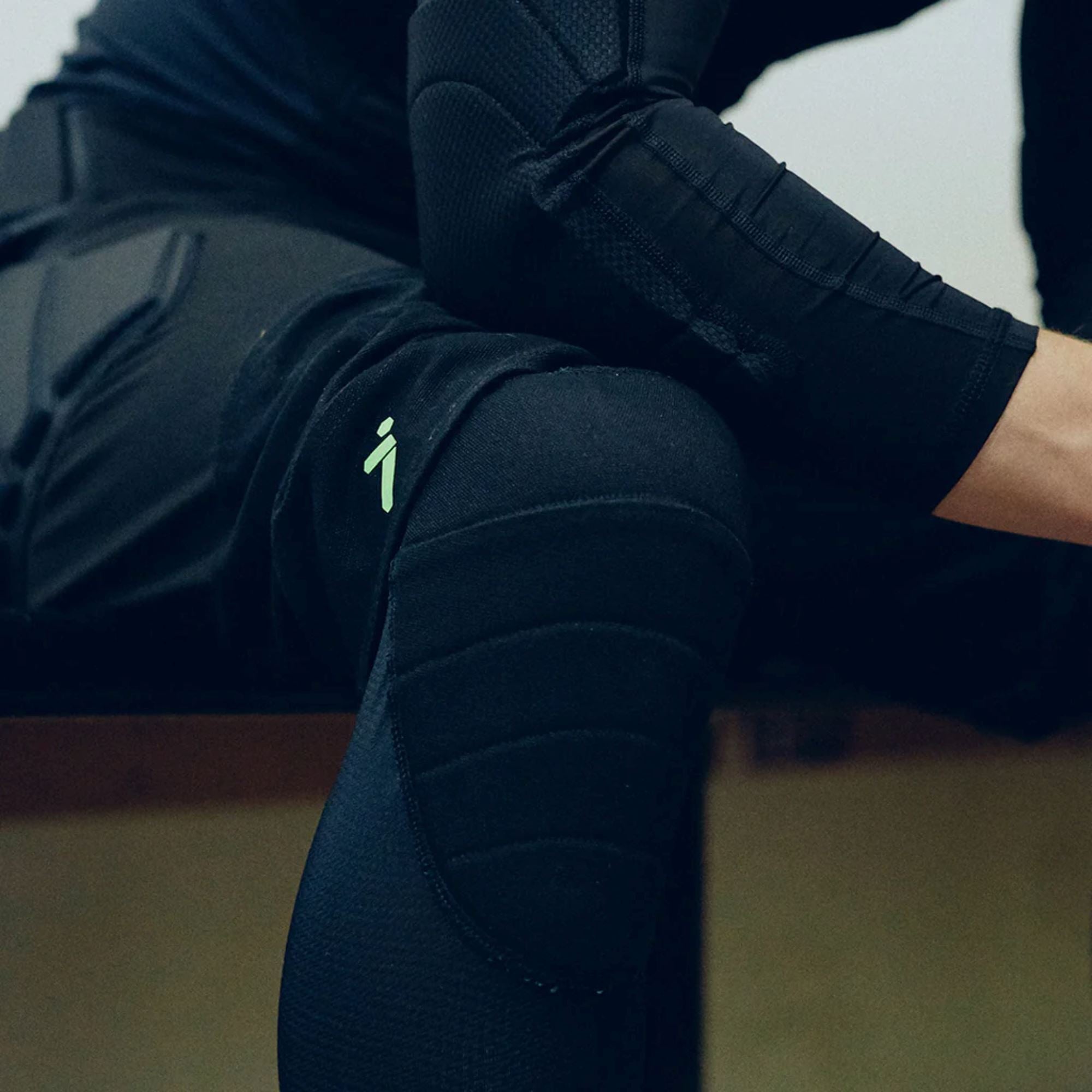 Goalkeeper Pants 3/4 Length - ExoShield by Storelli - ITASPORT